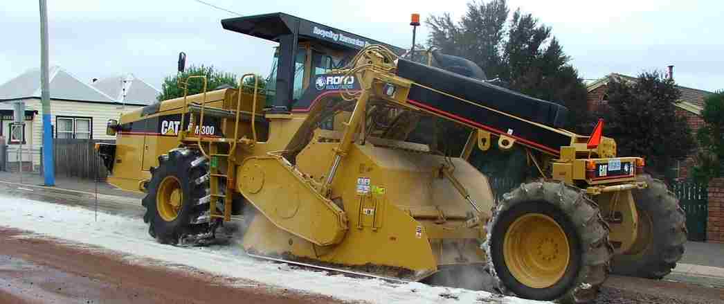 RM300 ROAD RECLAIMER